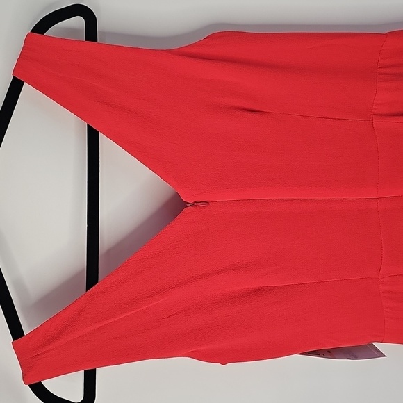 London Style Collection Vibrant Red Sleeveless Vneck Jumpsuit w Wrap Waistline - Picture 10 of 15